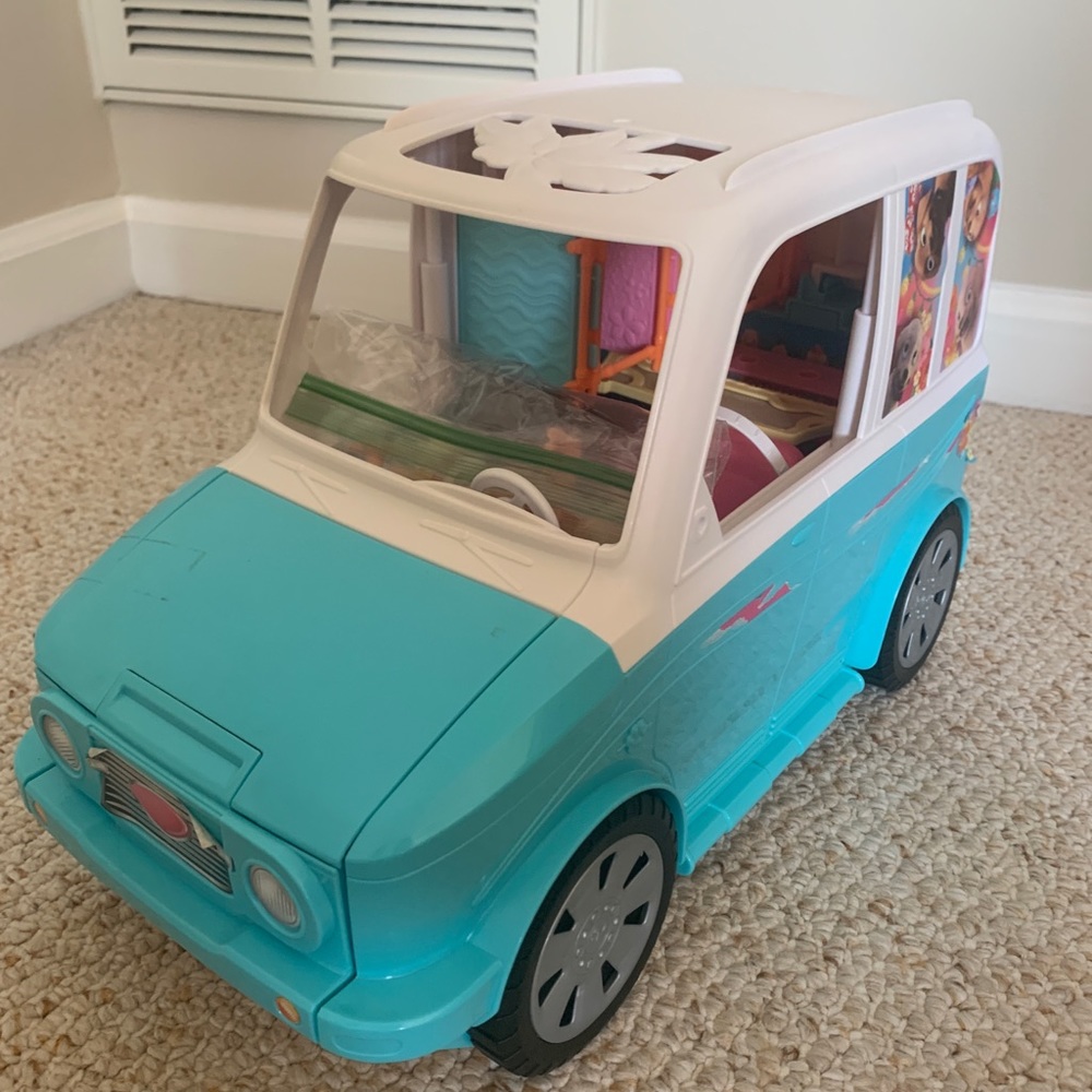 Barbie Doll Ultimate Puppy Mobile